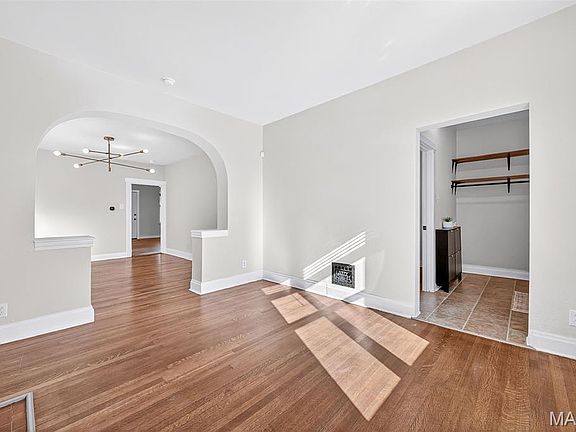 5th image of 5033 Adkins Ave