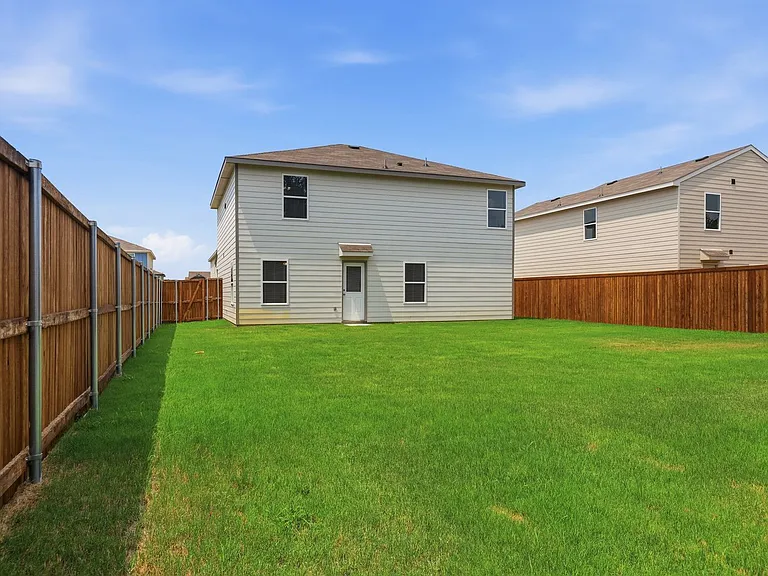 832 Eagles Nest Dr — Photo 28