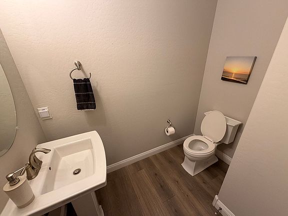 5th image of 4399 N Presidio Dr