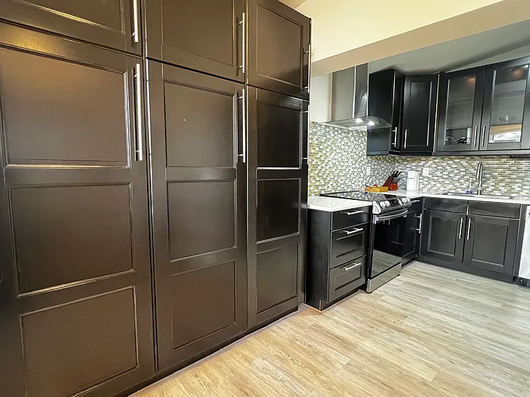 7502 Lakeside Blvd — Photo 1