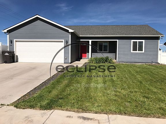 2nd image of 2700 Moran Pl