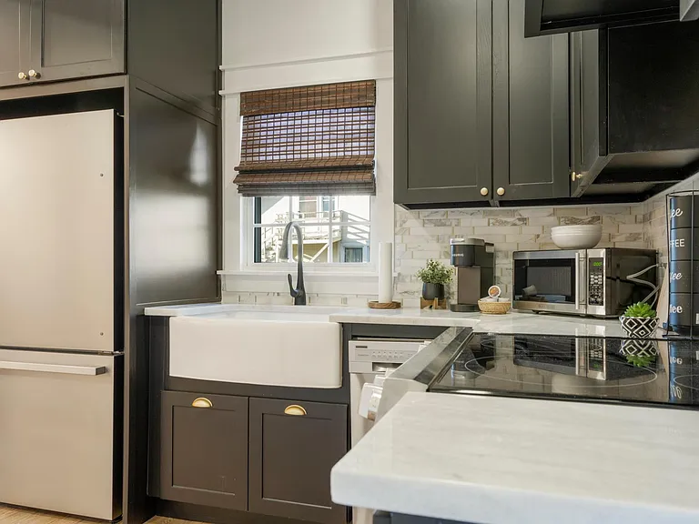 319 S Olympia Ave — Photo 19