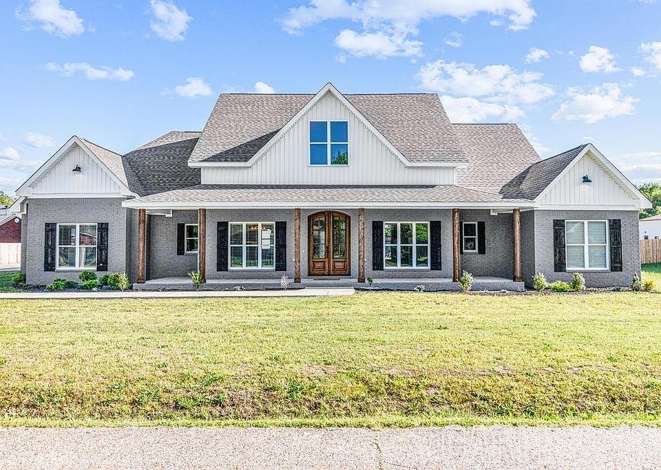 1st image of 791 Country Club Cir