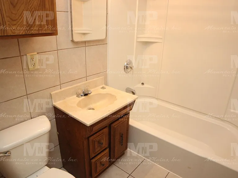230 N Whitcomb St — Photo 9