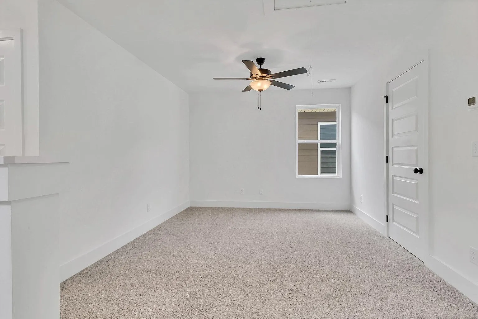 2 bed, 2.5 bath, 1412 sqft, $2,400 — Photo 2