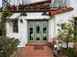 1011 San Carlos Rd #B, Santa Barbara, CA 93103