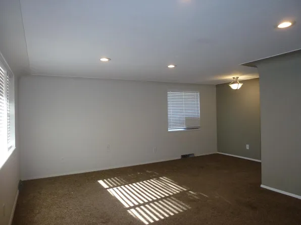 8399 S Reed St, Littleton, CO 80128