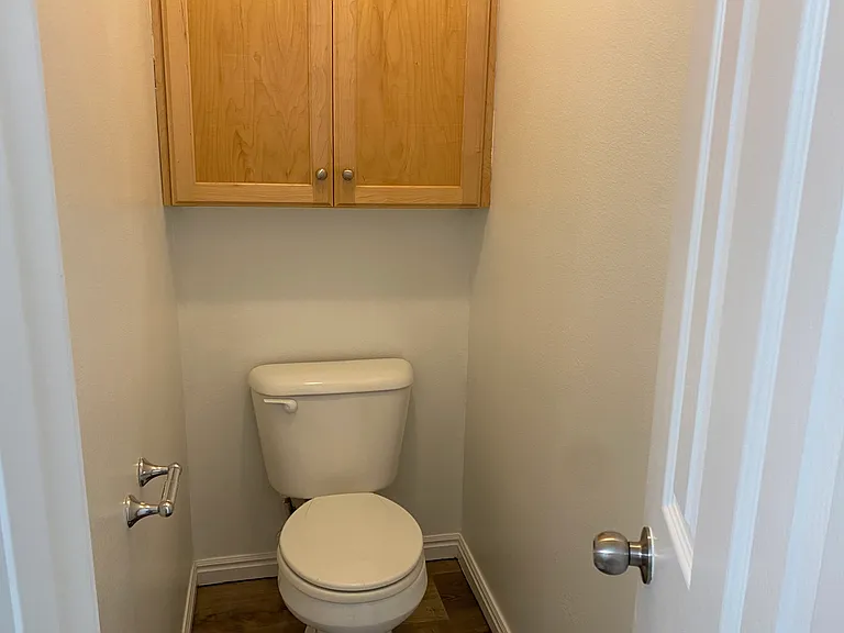 342 E 800 N #210 — Photo 17