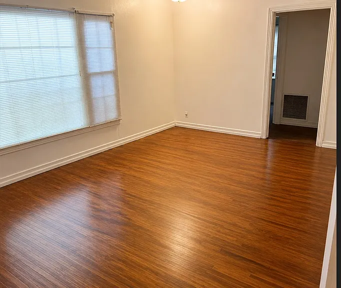 1019 Ruby Ln — Photo 4