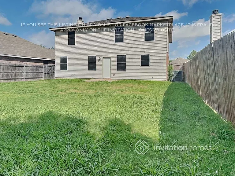 1321 Gayle St — Photo 18