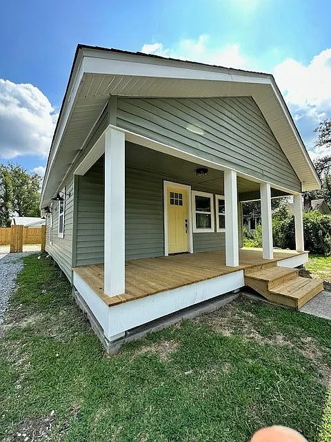 530 S 4th St