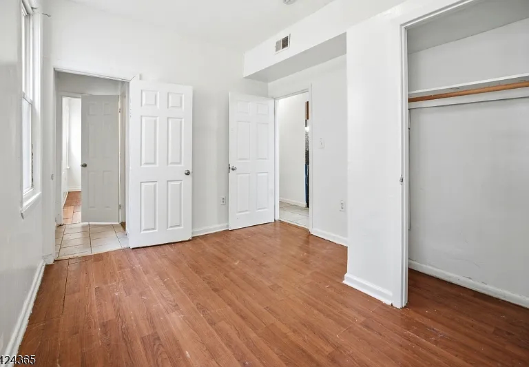 375 6th Ave W #2 — Photo 11