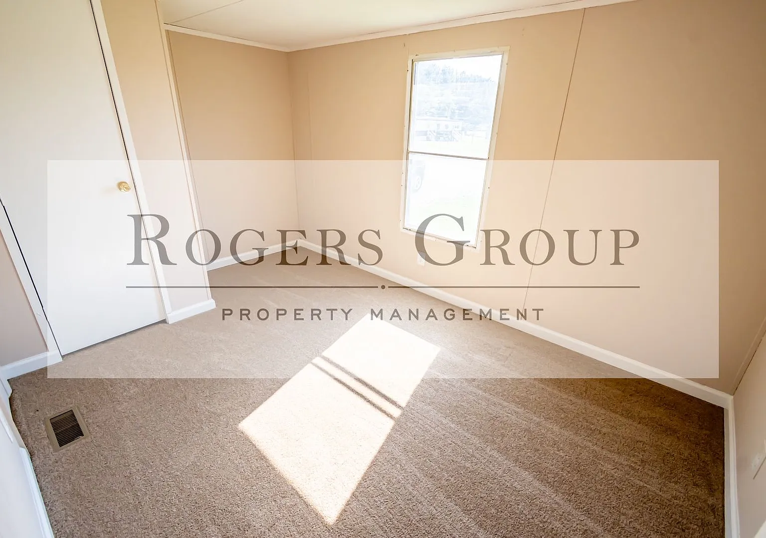 3 bed, 2.0 bath, $895 — Photo 4
