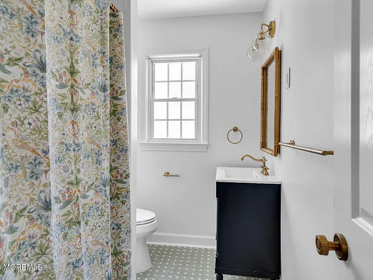 67 Victoria Pl — Photo 11