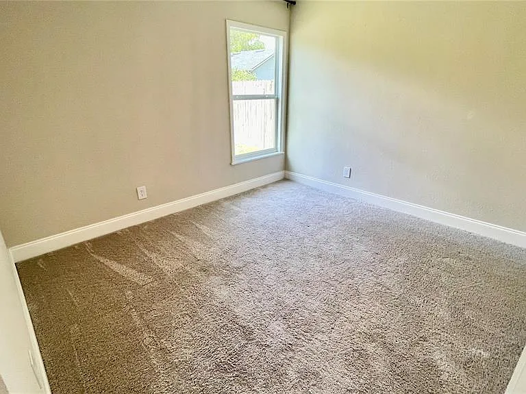1707 E New Orleans Ave — Photo 16