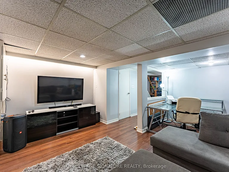 25 Hun Cres — Photo 40