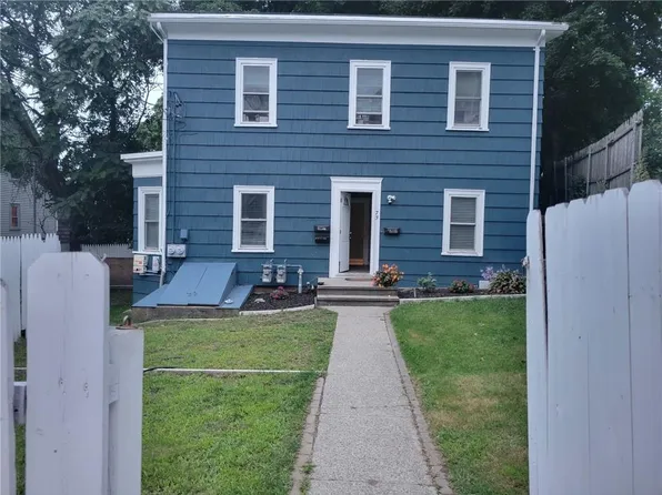 73 Boyden St, Woonsocket, RI 02895