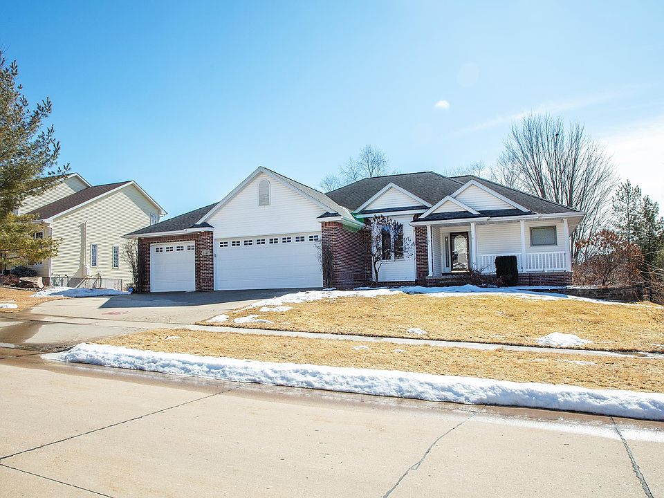 1st image of 2725 Glen Oaks Dr