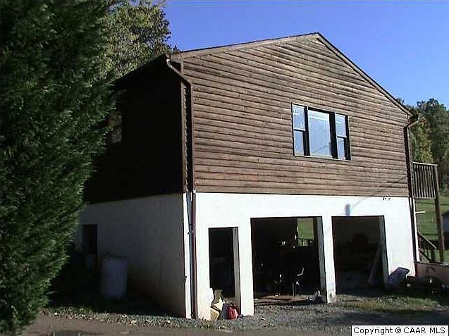2nd image of 3591 Scottsville Rd
