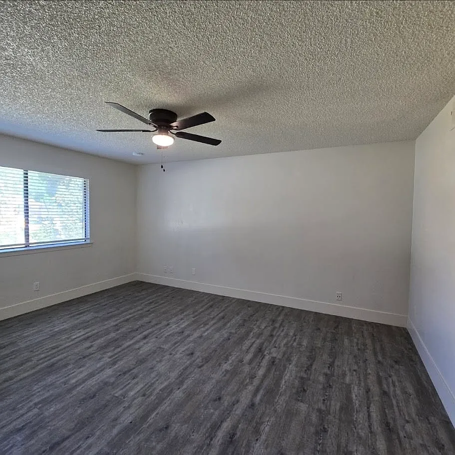 4 bed, 1735 sqft, $2,800 — Photo 3