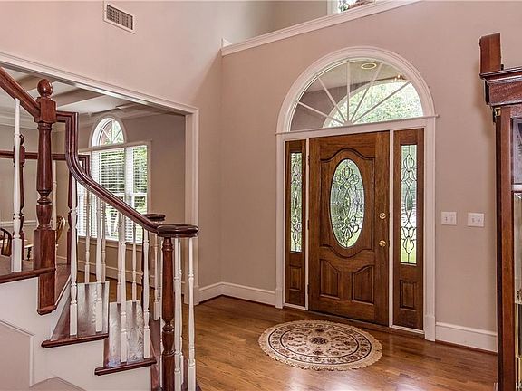 3rd image of 8148 Mossy Oak Dr