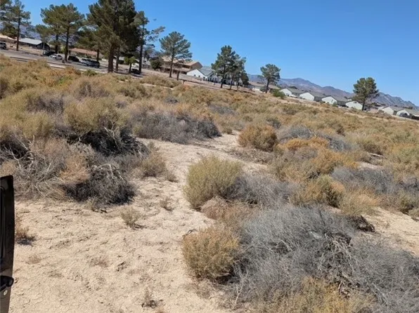 570 E Tacoma Rd, Pahrump, NV 89048