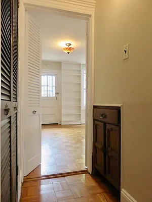 Rented by Space Real Estate | media 37