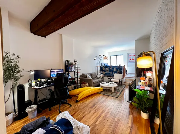 325 East 64th Street image 1 of 7