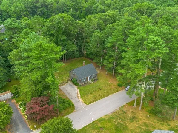 11 Massasoit Way, Mattapoisett, MA 02739
