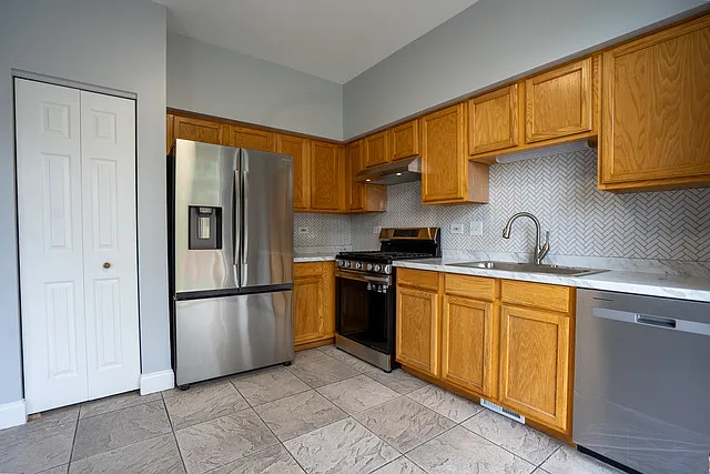 2837 Oakmont Dr — Photo 5