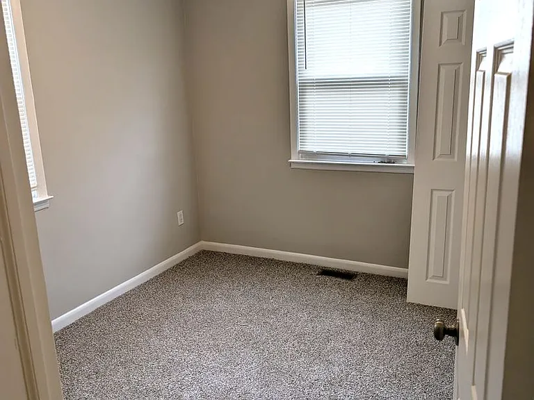 3914 Eierman Ave — Photo 8