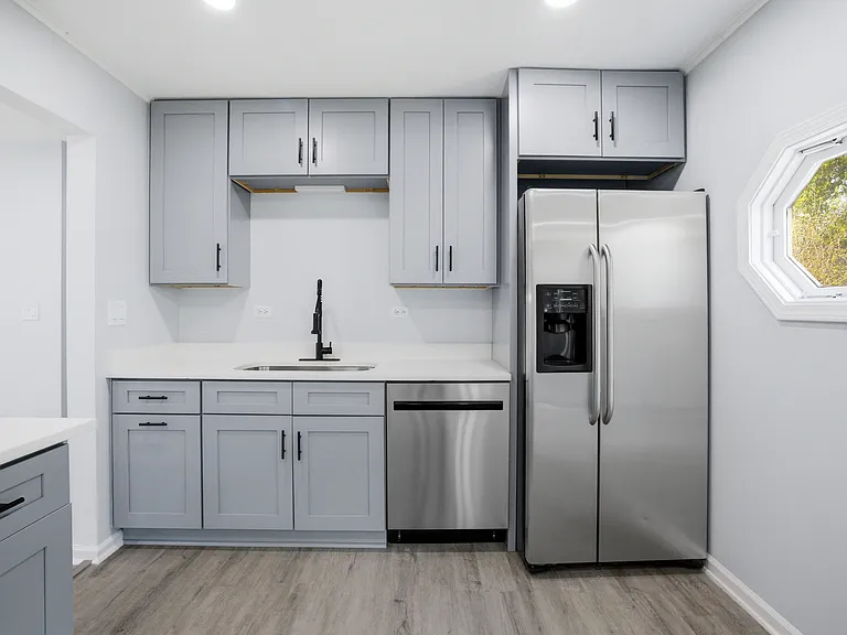 915 Mayfield Dr — Photo 11