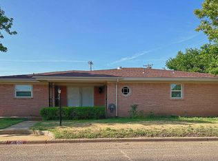 901 Country Club Rd, Borger, TX 79007