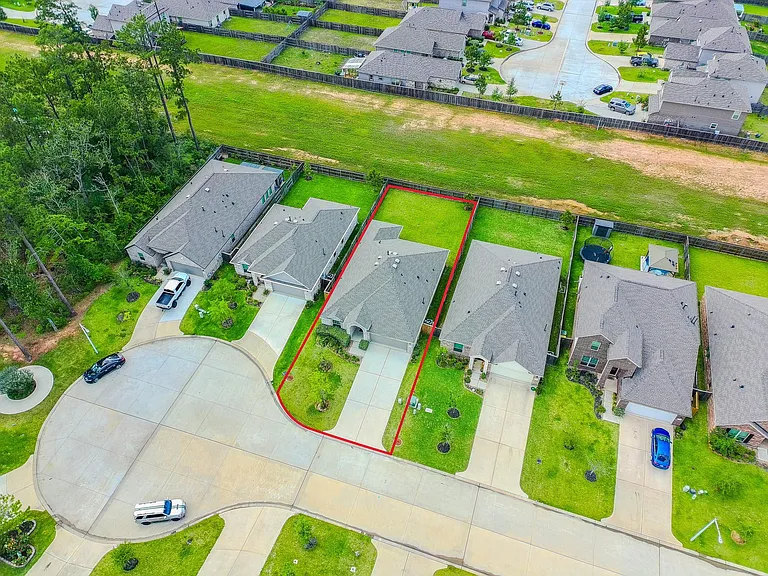3113 Catalonion Ct — Photo 35
