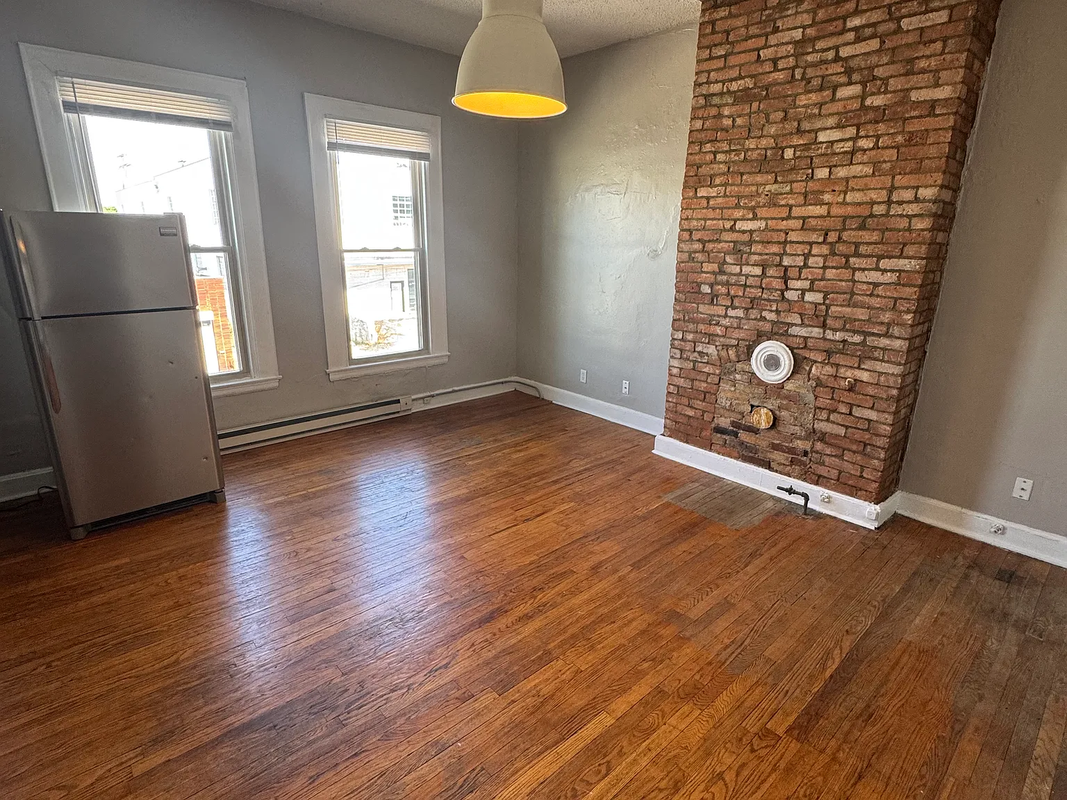 1 bed, 600 sqft, $1,000 — Photo 2