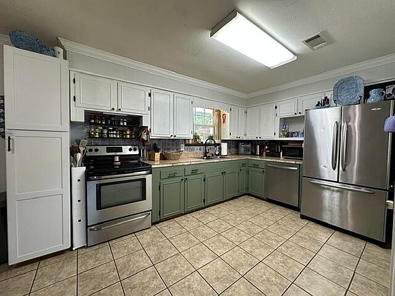 3rd image of 103 Oak Haven Dr