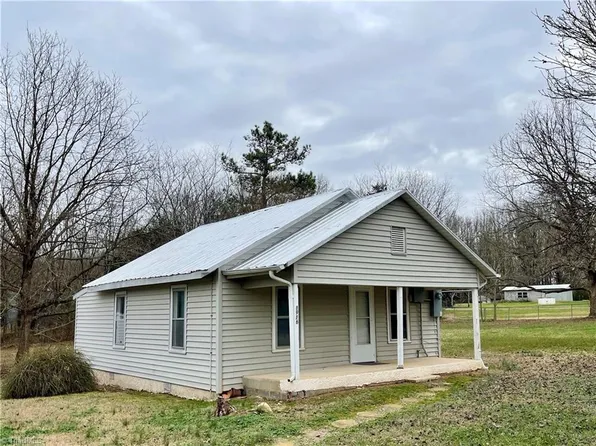 1916 Shady Grove Church Rd, Staley, NC 27355