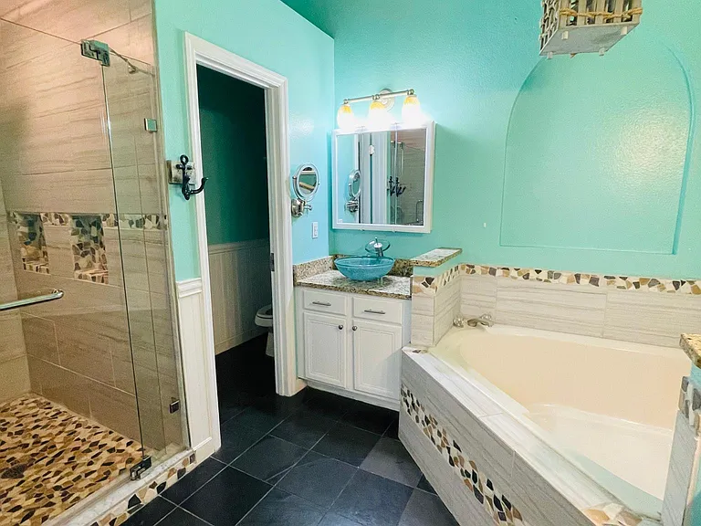 17416 Woodfair Dr — Photo 14
