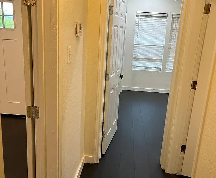 1515 W Woodard St — Photo 14