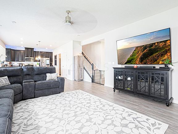3rd image of 138 Kaitlyn Dr