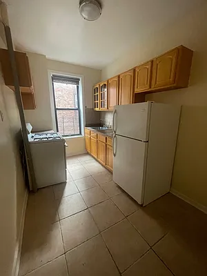 Rented by NYC LUXURY APT RENTALS CO LLC | media 13