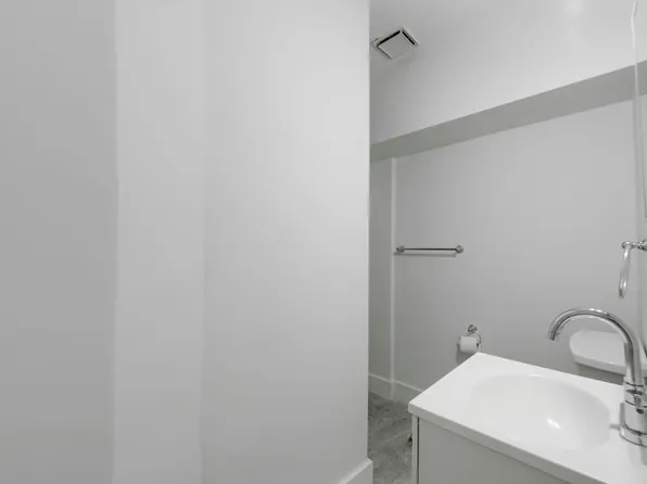 2413 Hammett Avenue image 45 of 46