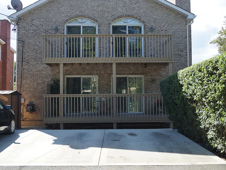 217 S Dryden Pl #2 — Photo 8