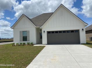 206 Summer St, Broussard, LA 70518