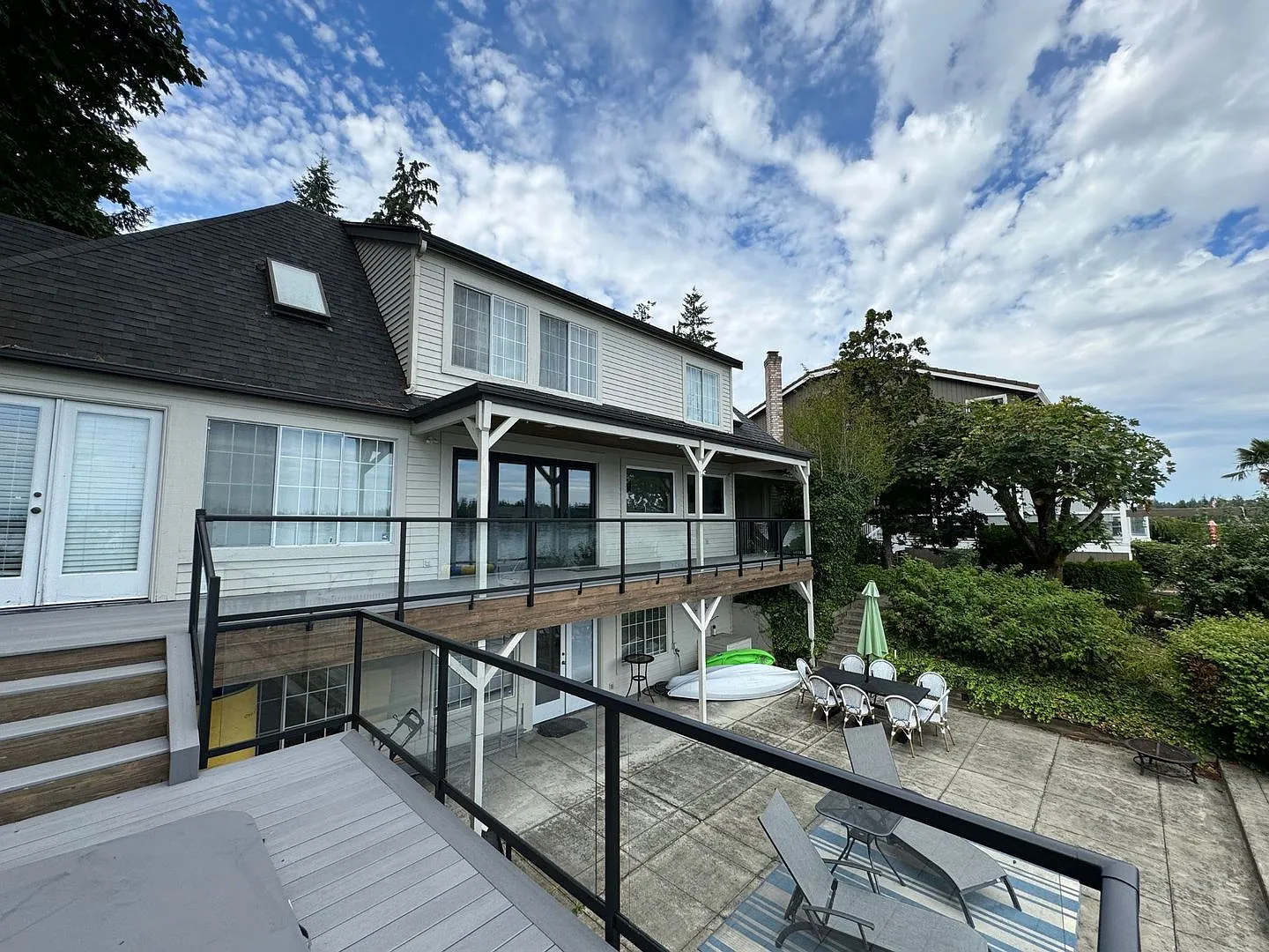 Fully Furnished Tapps Island Waterfront Home | Lease Ends May 1 — Photo 4