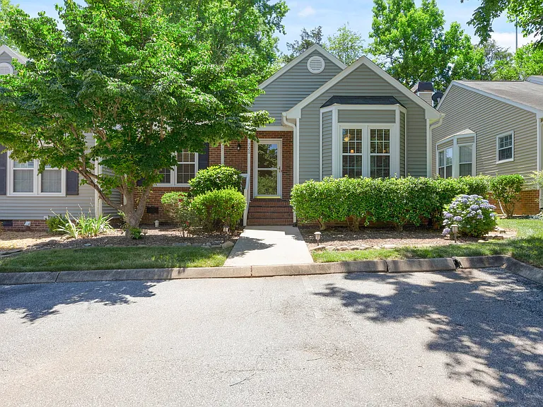 726 Lamboil St — Photo 1