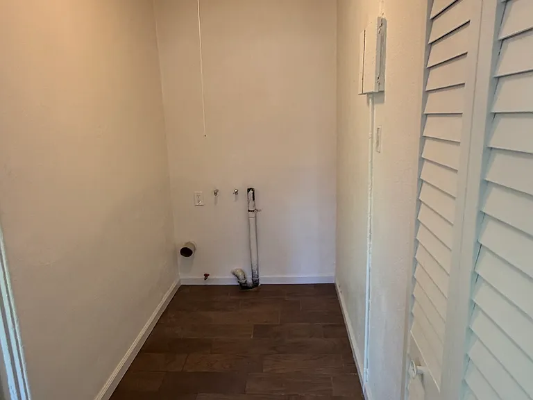 3604 N Griffin Ave — Photo 14