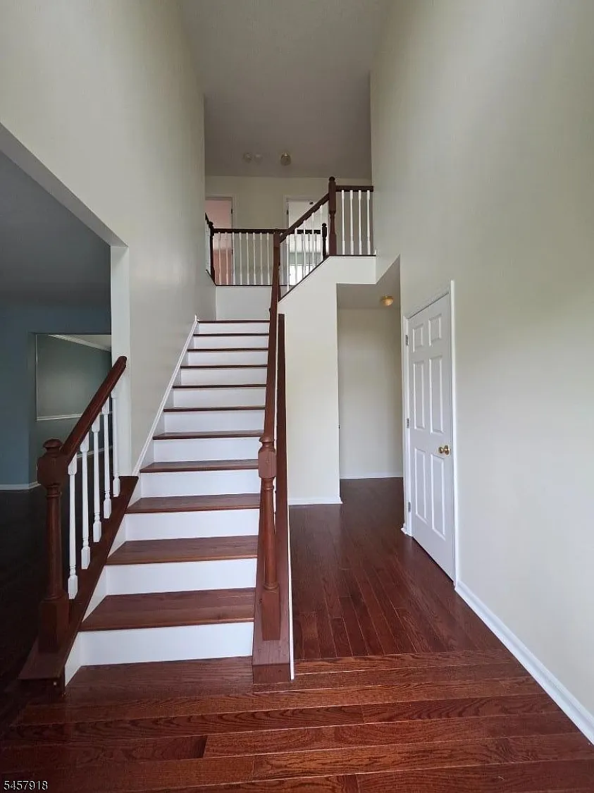4 bed, 2.5 bath, $4,700 — Photo 4