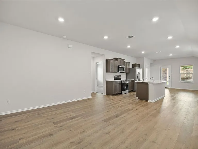 1322 Olivewood Pl — Photo 3