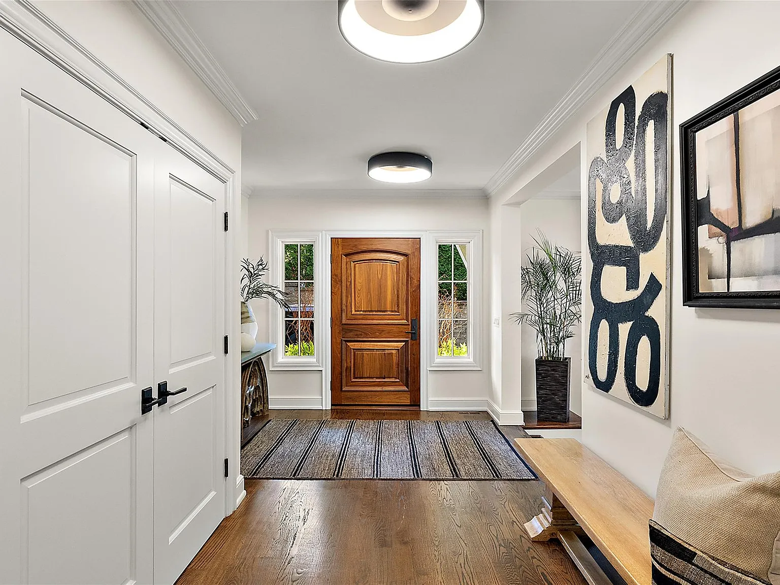 4 bed, 4.5 bath, 3528 sqft, $13,000 — Photo 4
